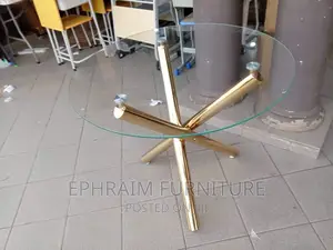 Round Glass Table for Dinning and Coffee