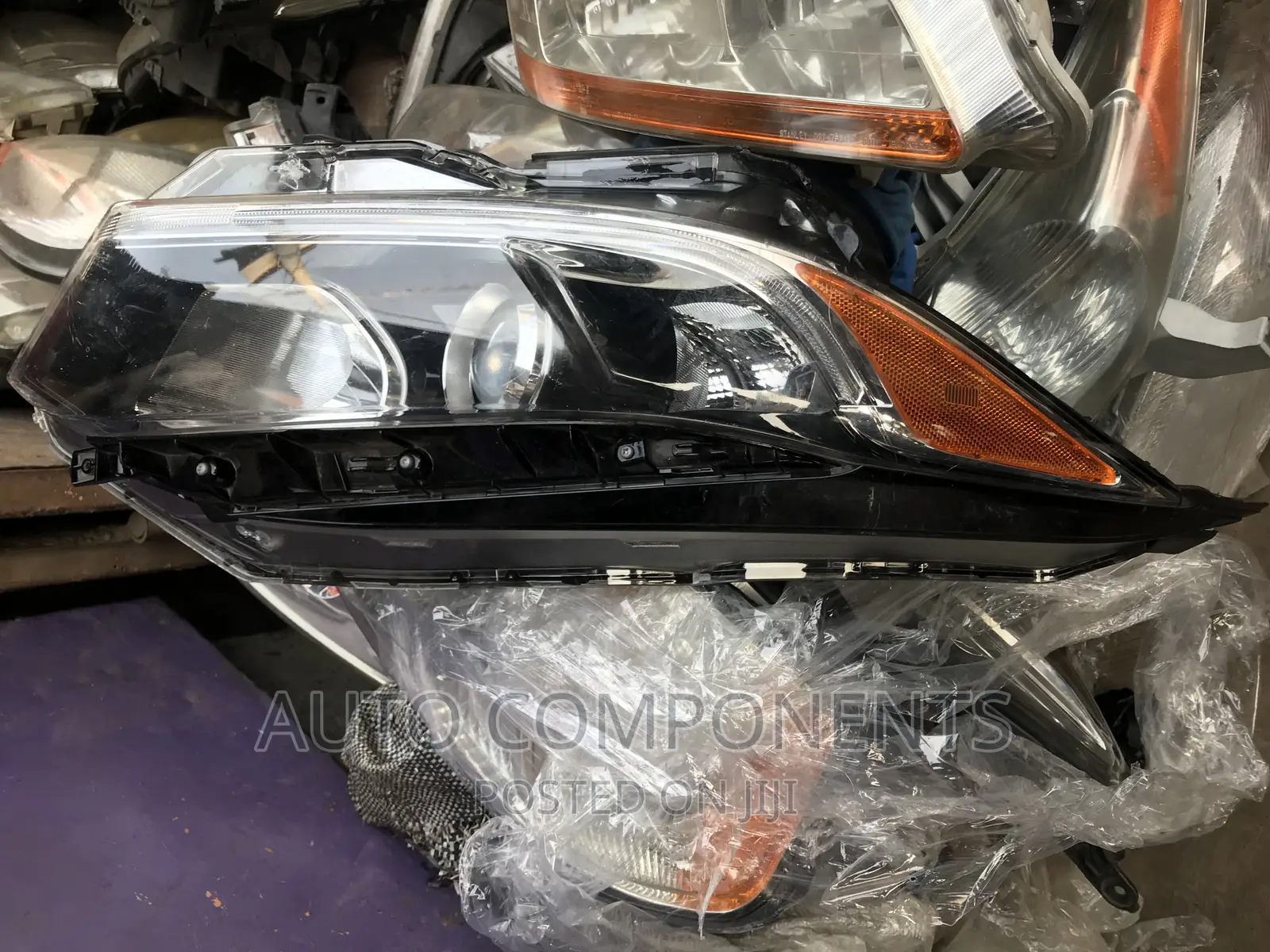 Honda HR-V (2016) Headlights