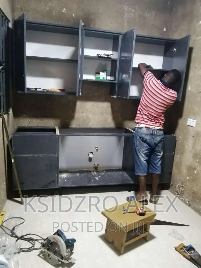 Your Professionnel Carpenter at Your Door Step