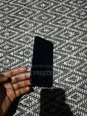 Apple iPhone 7 Plus 128 GB Black