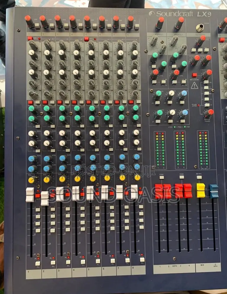 Soundcraft LX9 16-Channel Professional Live Audio Mixer