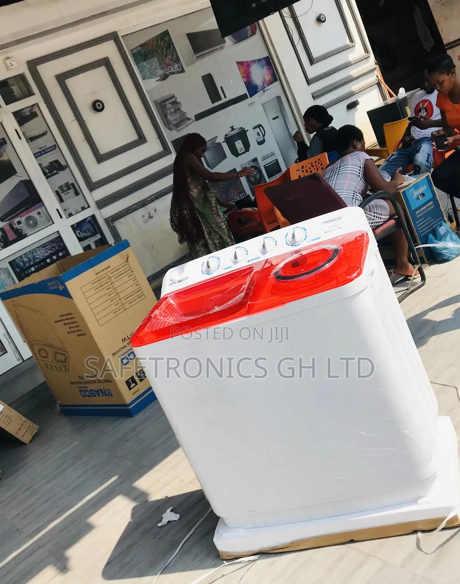White/Red Nasco Washingmachine Topload Semiautomatic 11kg