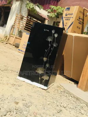 Pearl Black Glass Topfreezer Singledoor Tabletop 82L Fridge
