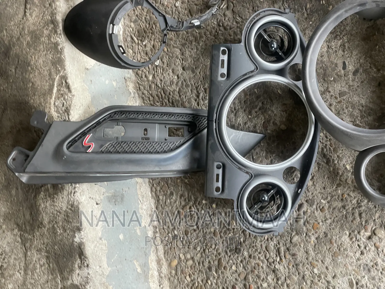 Mini Cooper Countryman Vents