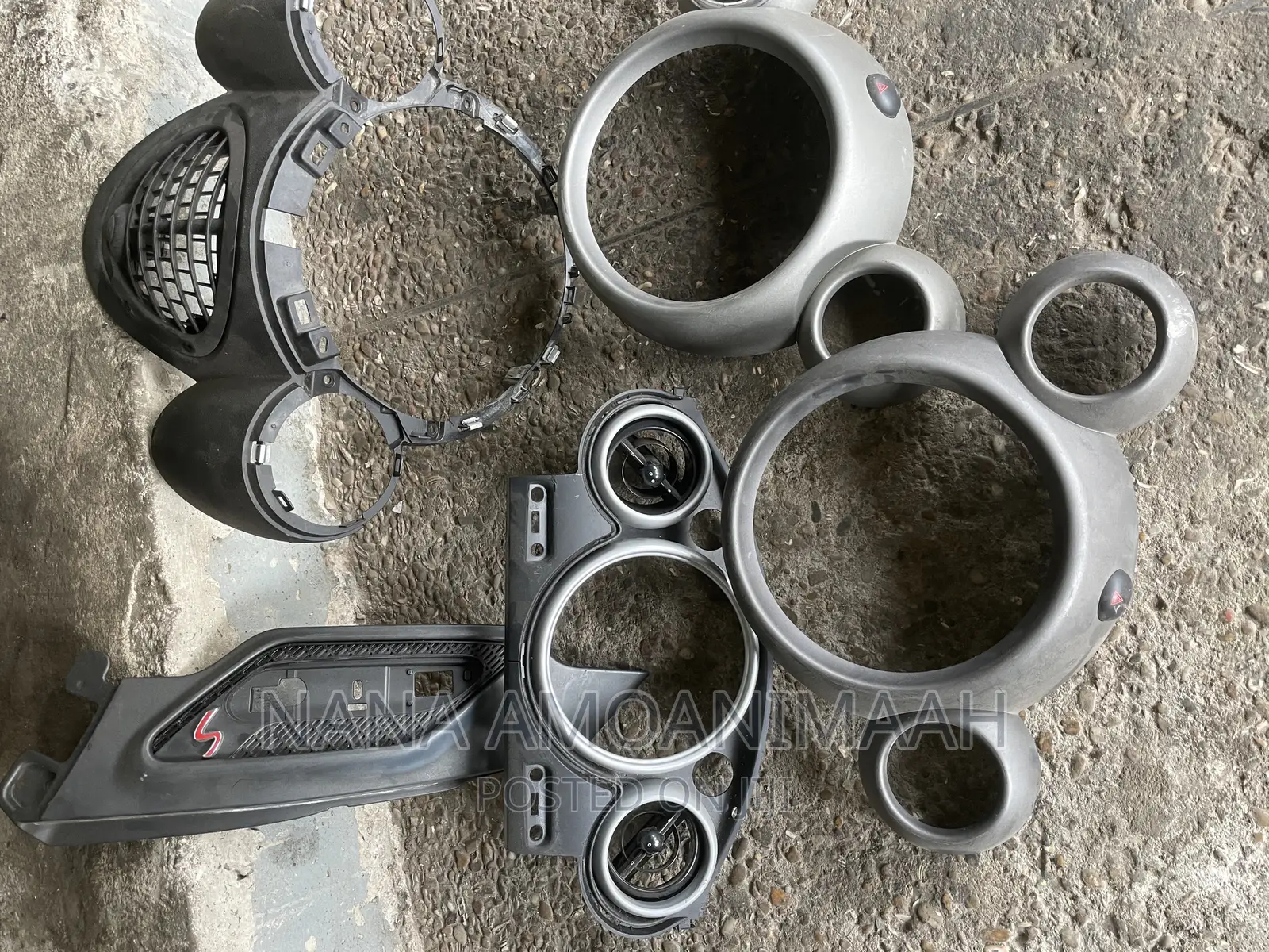 Mini Cooper Countryman Vents