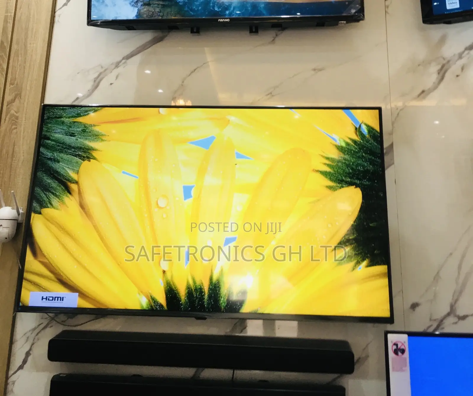 Black Electric Samsung Smart 60 Inches LED Glossy AU71 Tv