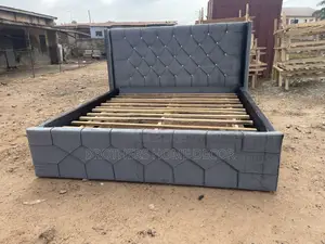 Queen Size Bedroom 72x75