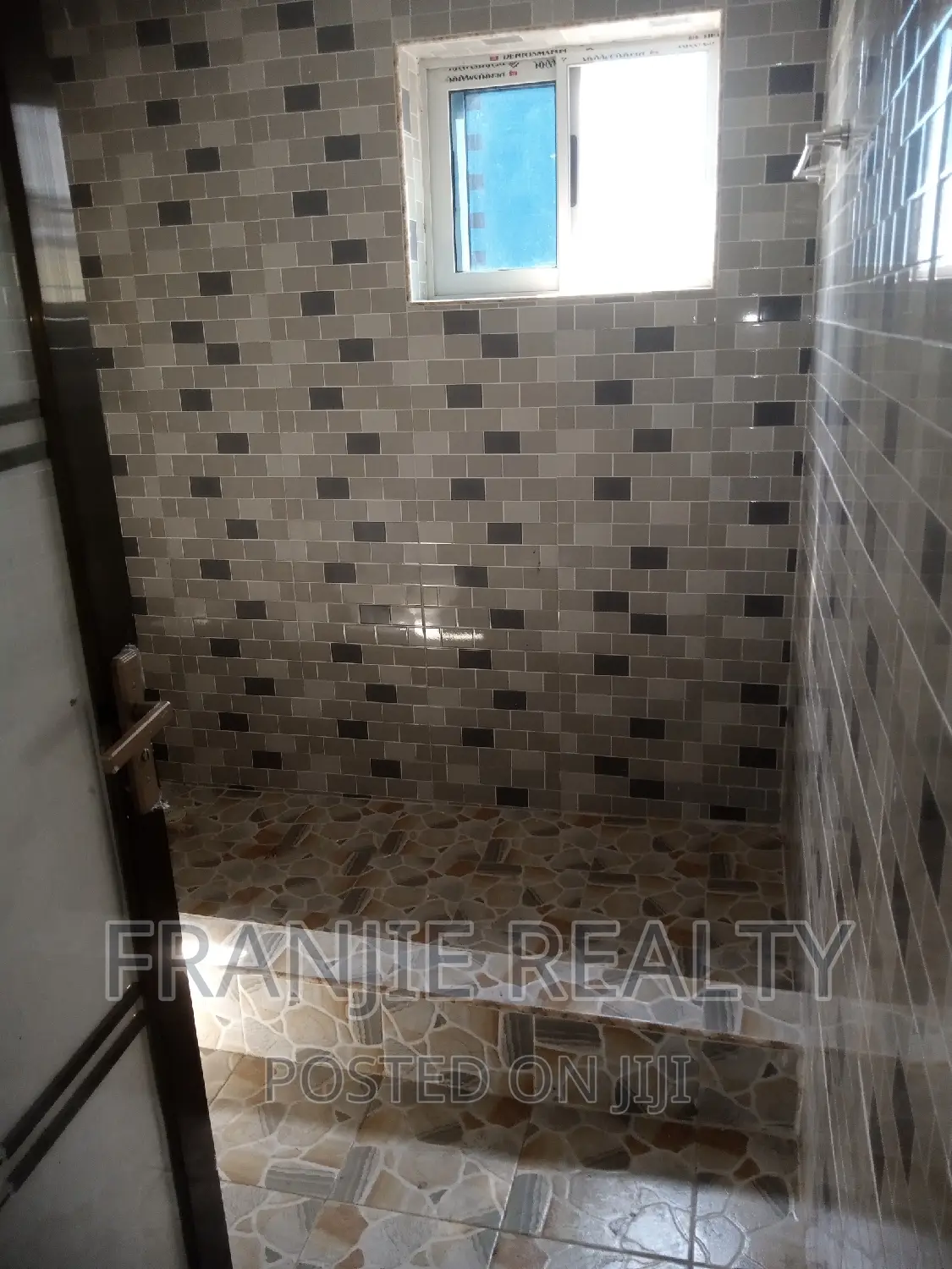 1bdrm Apartment in Franjie Realty, Kasoa for rent