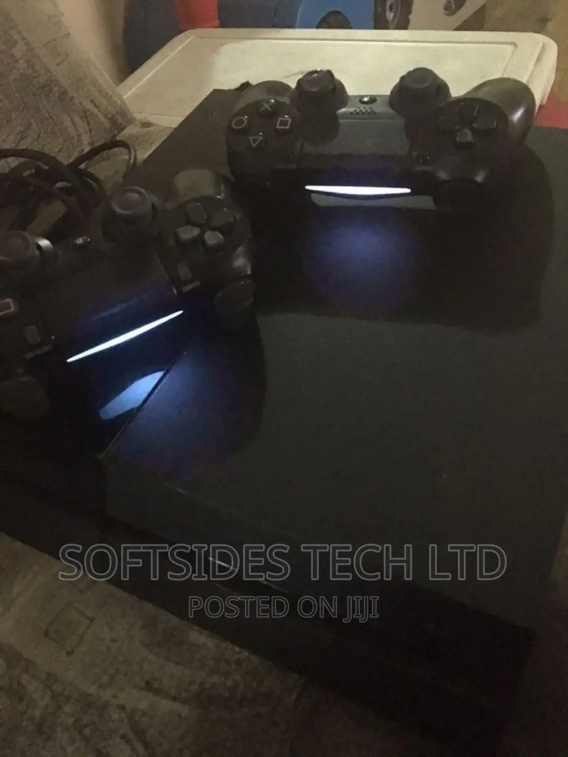 Uk Used Playstation 4 Or Ps 4 Standard With Controller.