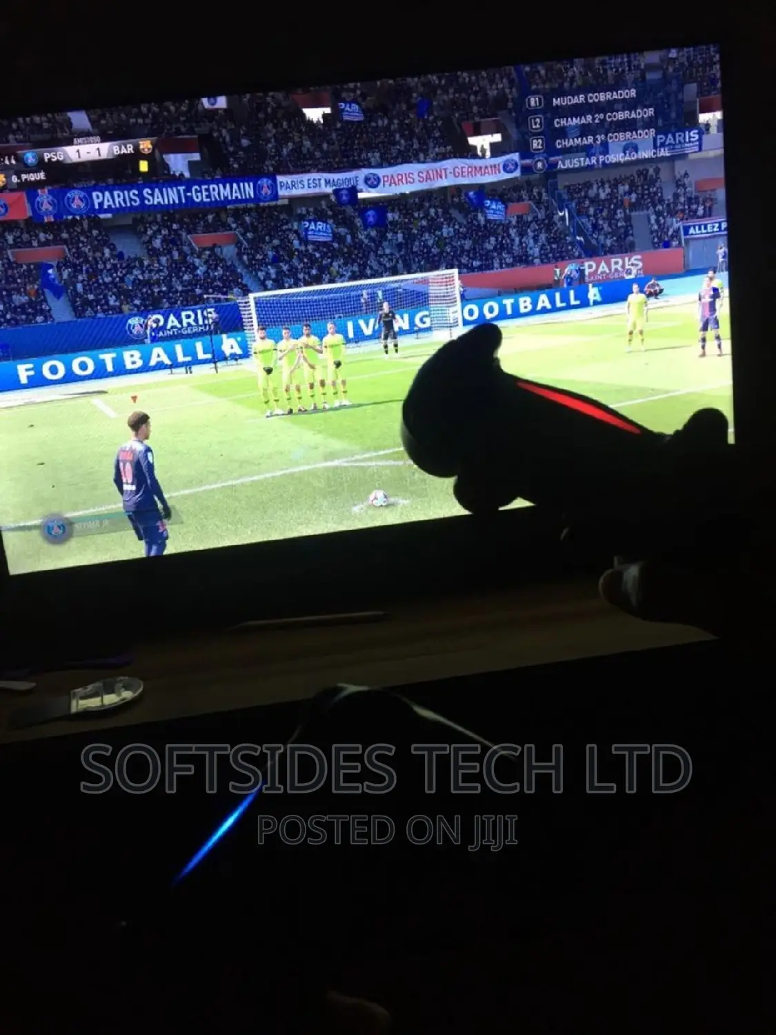 Uk Used Playstation 4 Or Ps 4 Standard With Controller.