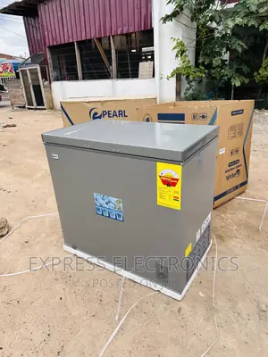 High Quality Sleek Chest Freezer 200L Pearl PCF-240