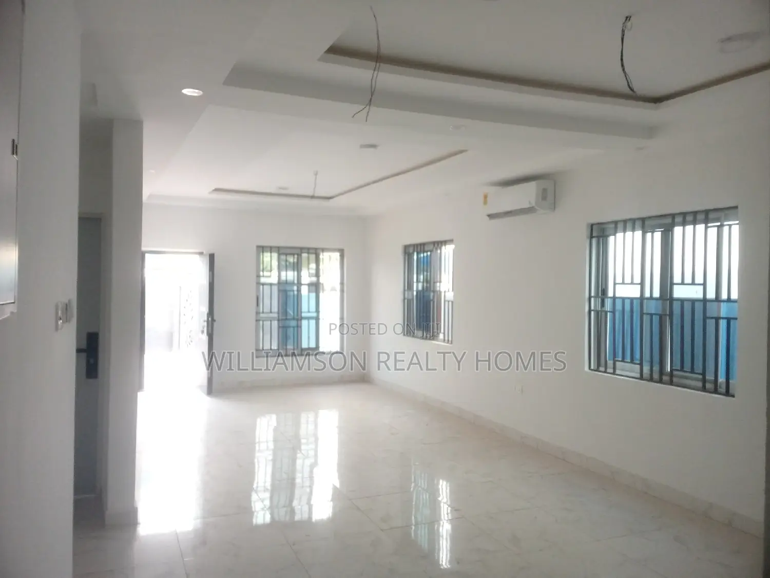 4bdrm House in Community 18 Area, Spintex for sale