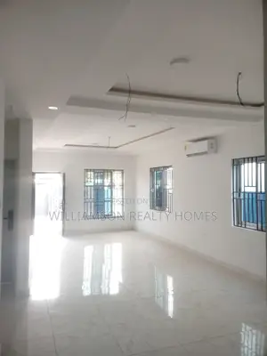 4bdrm House in Community 18 Area, Spintex for sale