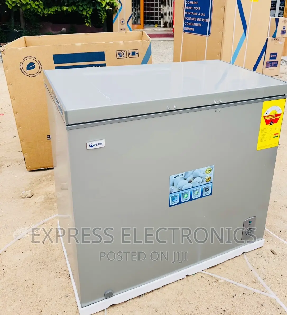 Inbuilt Lamp Chest Freezer Single Door Pearl 200L