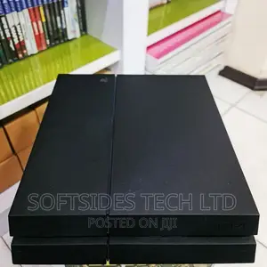 Quality Playstation 4 Standard From Uk, 500gb 1 Controller