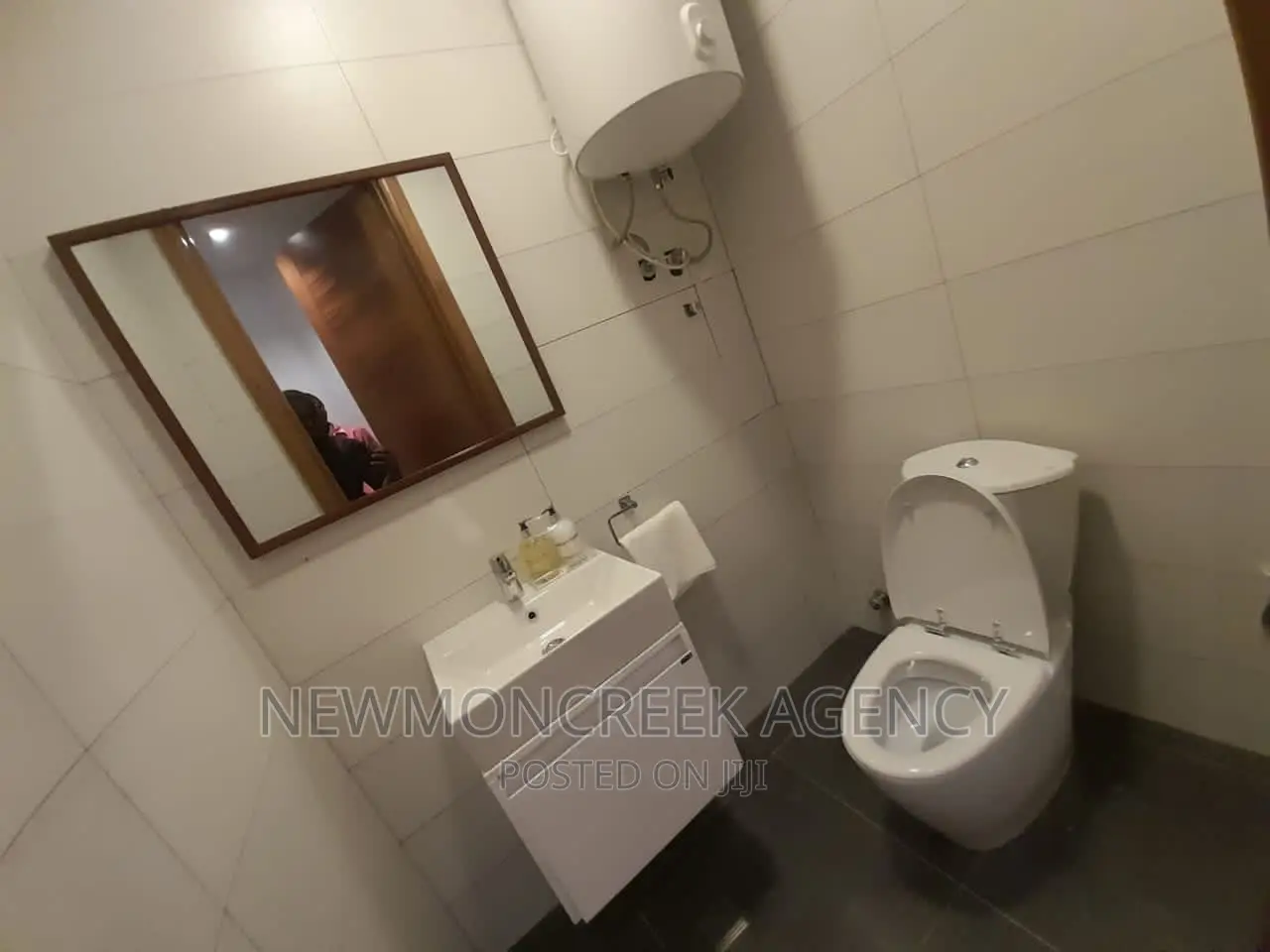 Furnished 2bdrm Apartment in Regimanuel Est.Road, Accra Metropolitan