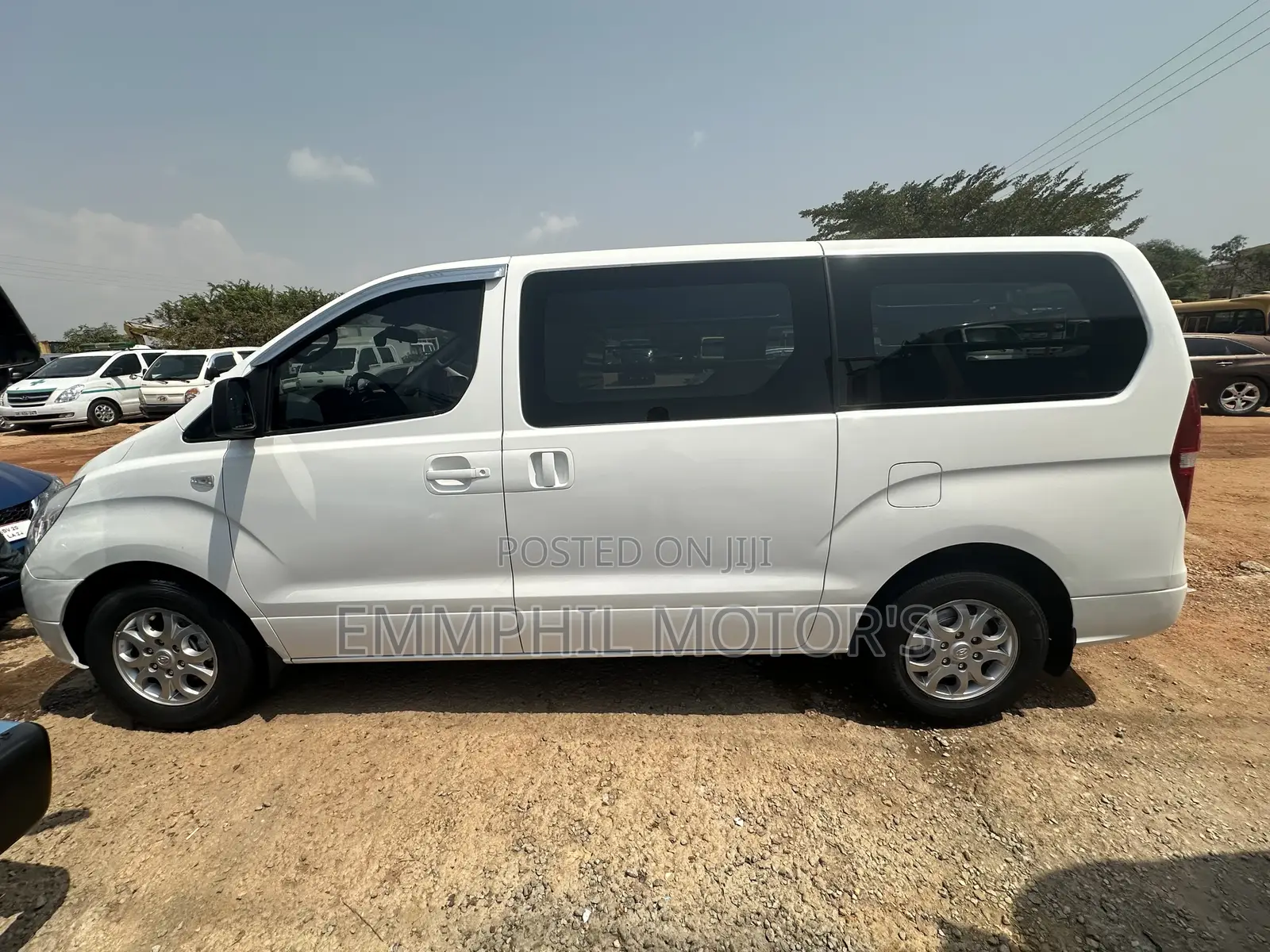 Hyundai Starex 2014 White