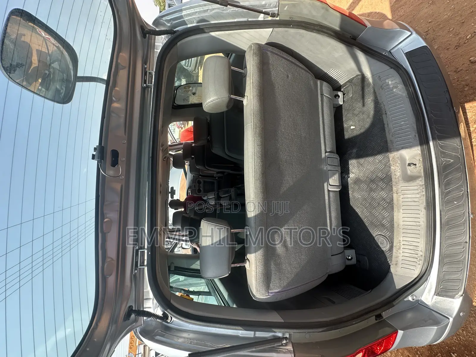 Hyundai Starex 2011 Grey