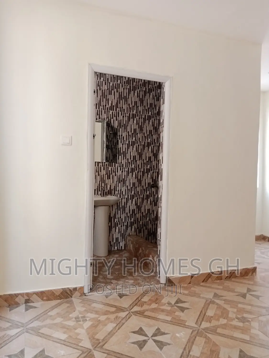 1bdrm Apartment in Mighty Homes, Galilea for rent
