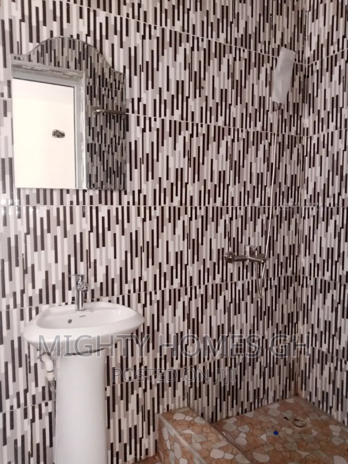 1bdrm Apartment in Mighty Homes, Galilea for rent