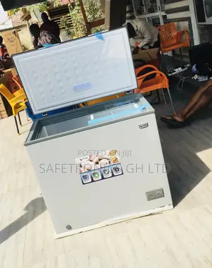 Glass Lid Pearl Singledoor Chestfreezer PCF-240 200 Liters