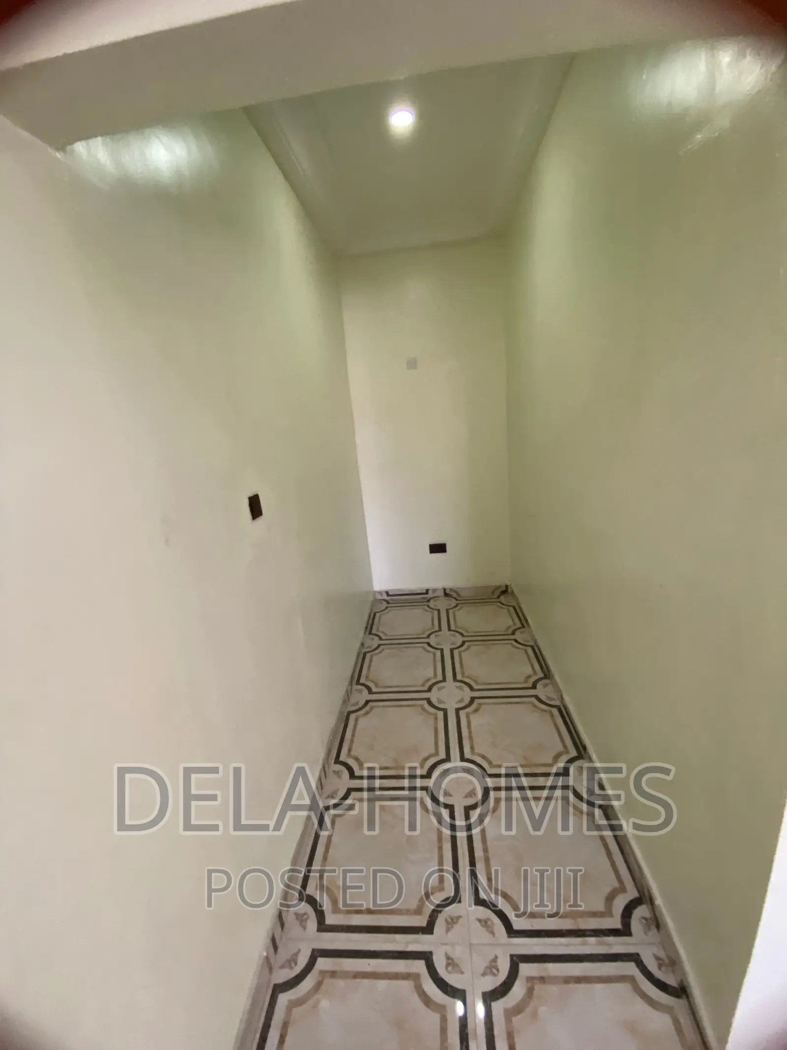 4bdrm Duplex in Ajringanor, Adjiriganor for rent
