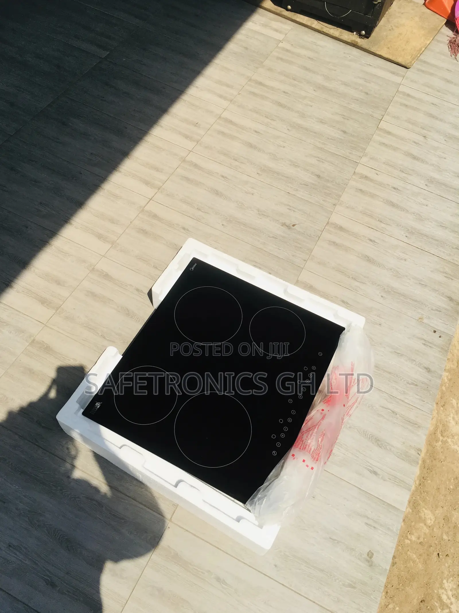 Available Black Midea 4 Hobs Electric MC-HF605