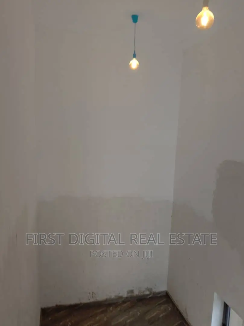 Executive 4 Bedroom for Sale in Kasoa Rock City