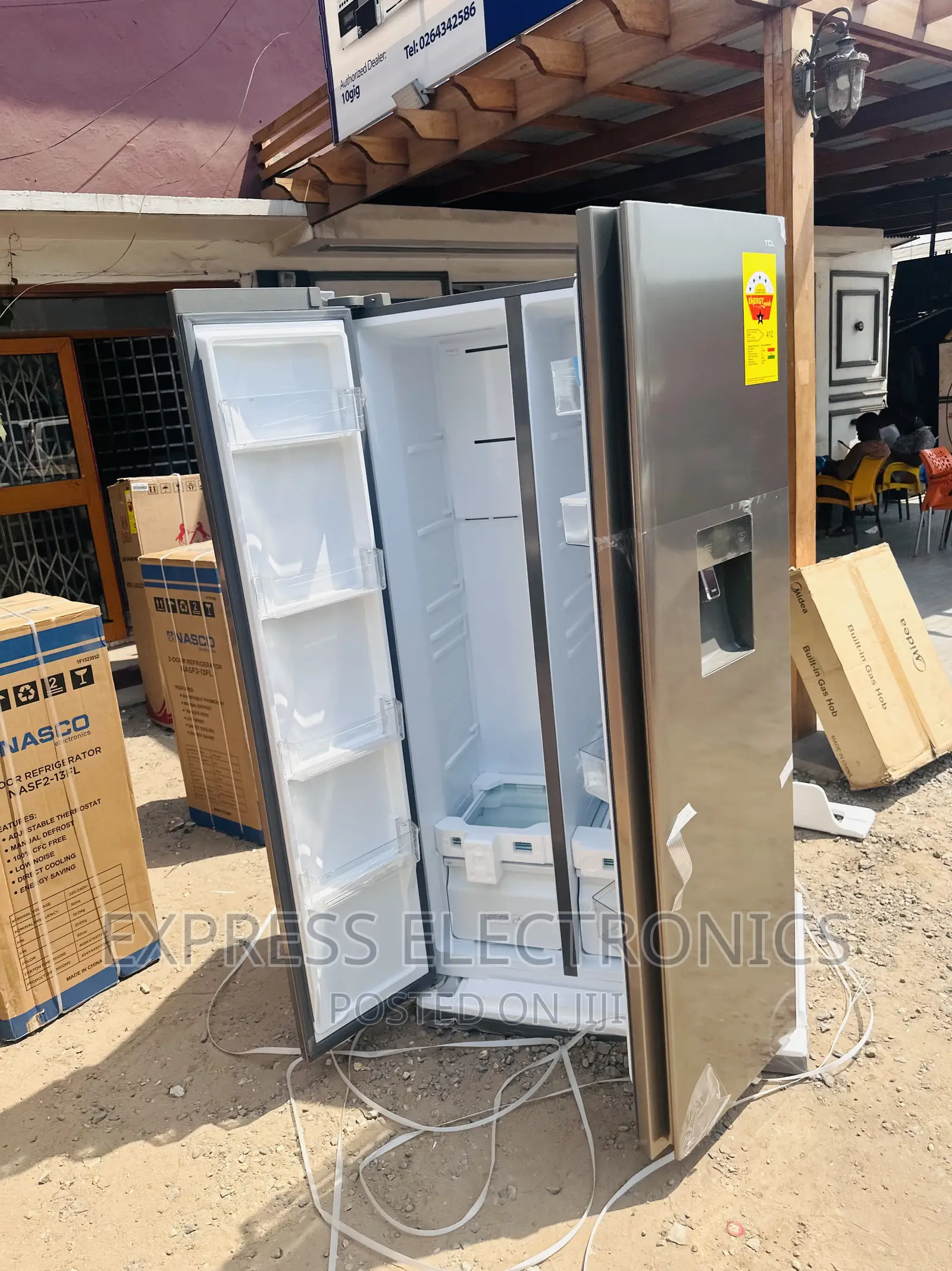 Quality Sleek Grey Side by Side Fridge TCL TCL-P520SBN