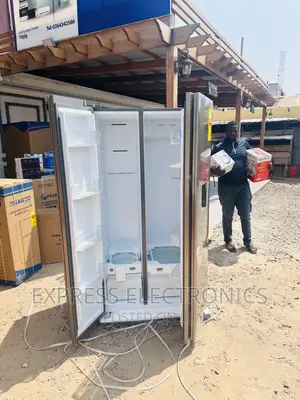 Very Cool TCL-P520SBN Fridge Side by Side