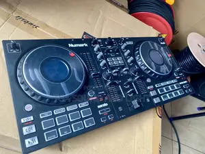 Numark Mixtrack Platinum Dj Controller