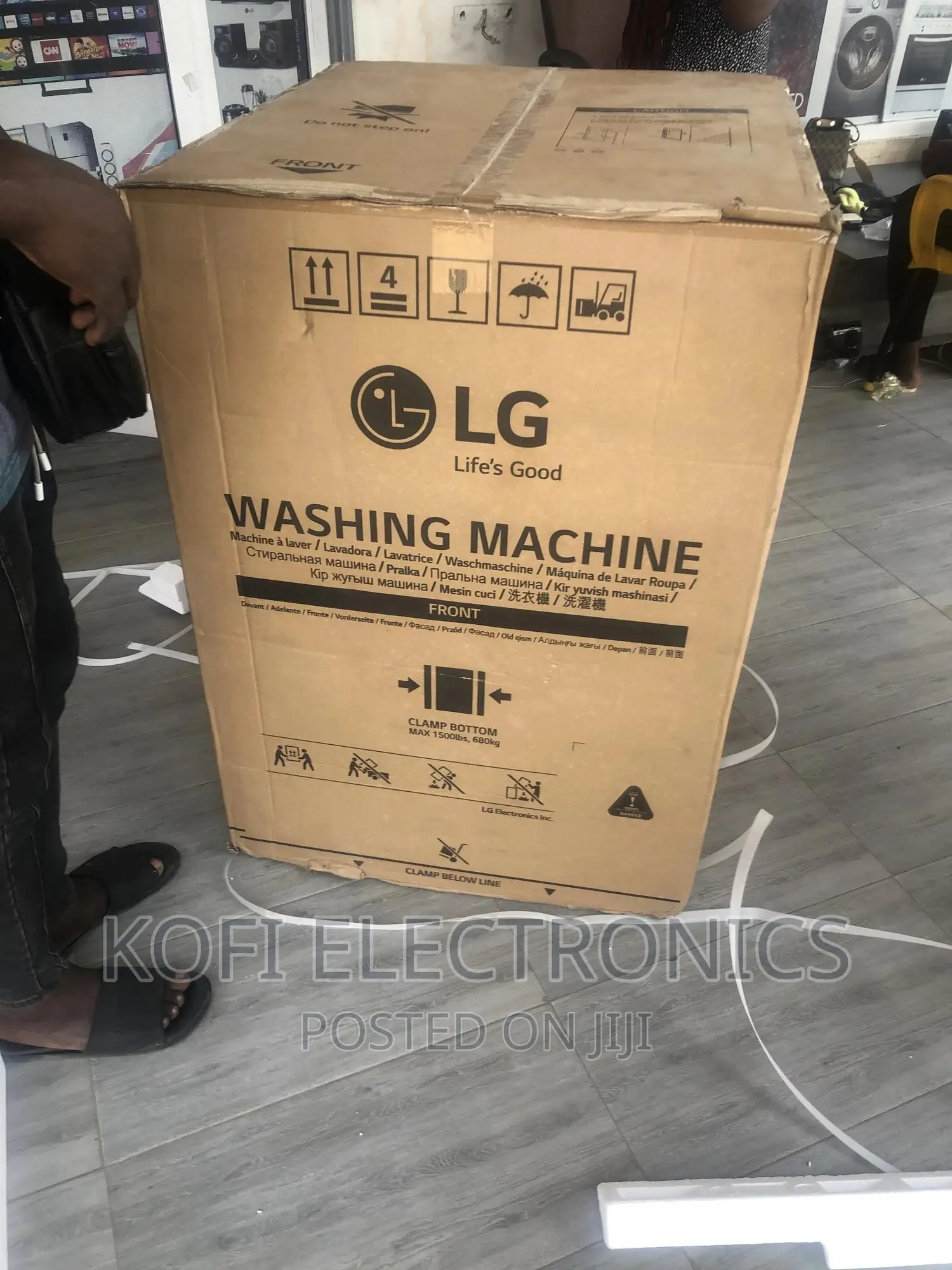 High Tech LG F0L9DYP2S Washing Machine: Smart Convenient
