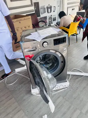 Mesmeric Sleek Washing Machine Full Auto 15kg Lg F0L9DGP2S