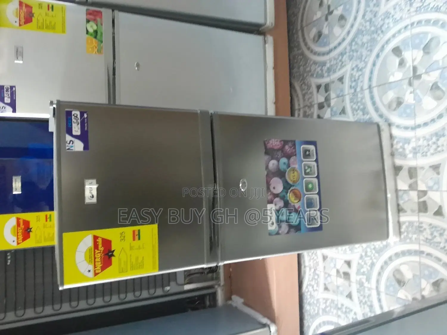 17T Pearl Refrigerator 73L