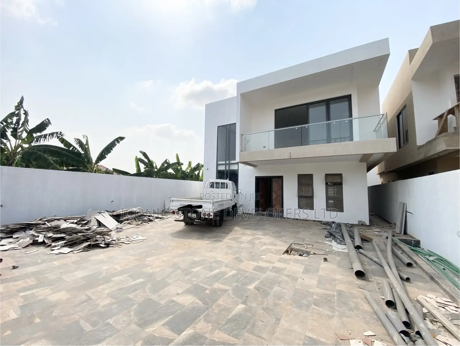 4bdrm Duplex in Adenta for sale