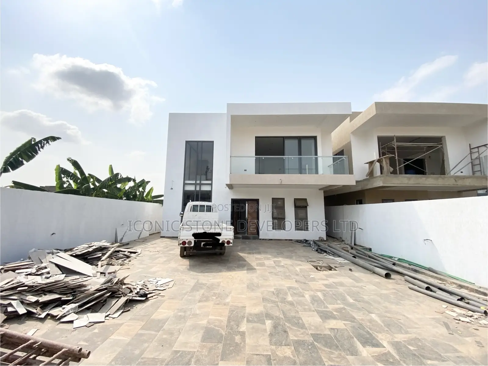 4bdrm Duplex in Adenta for sale