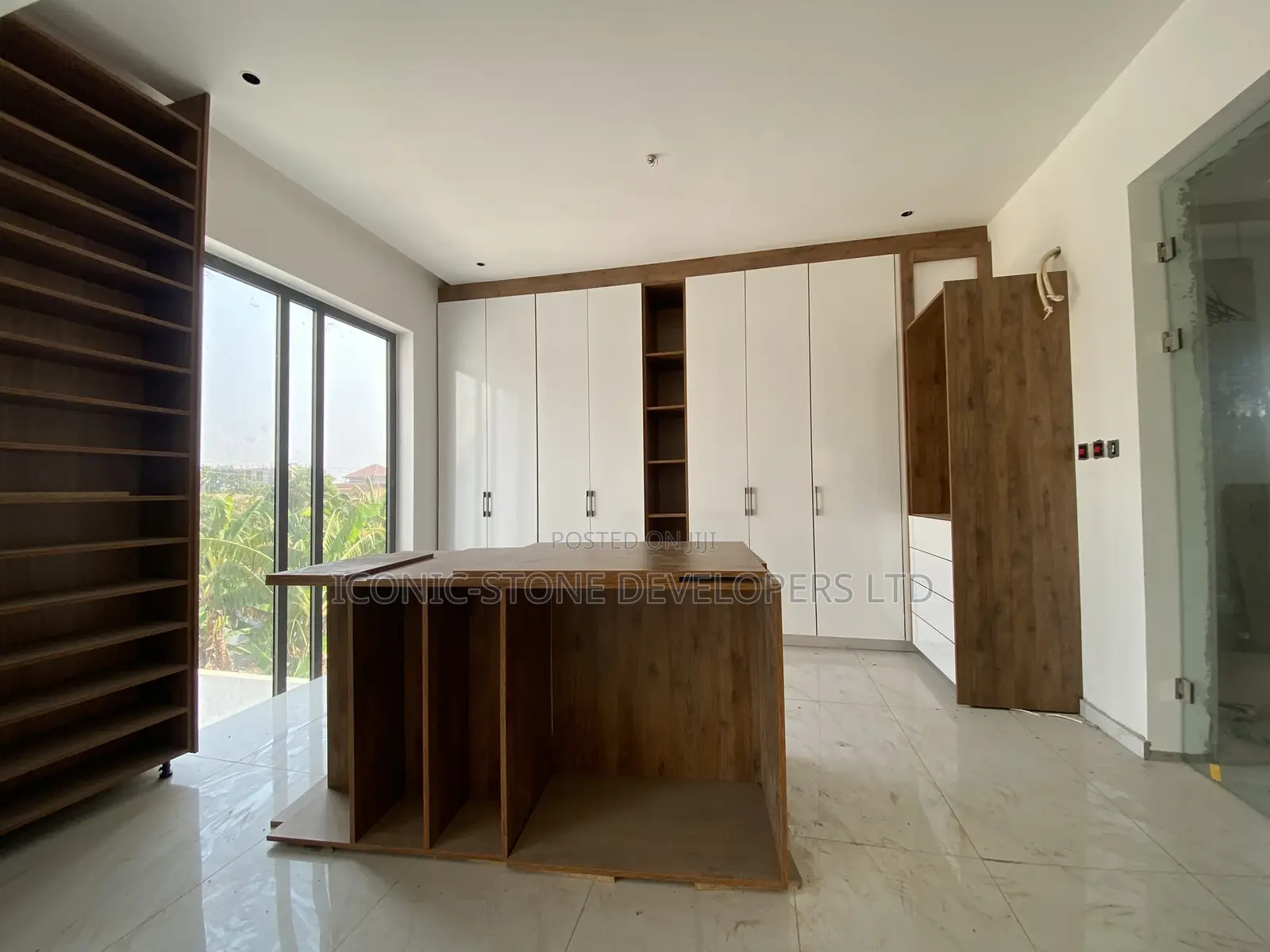4bdrm Duplex in Adenta for sale