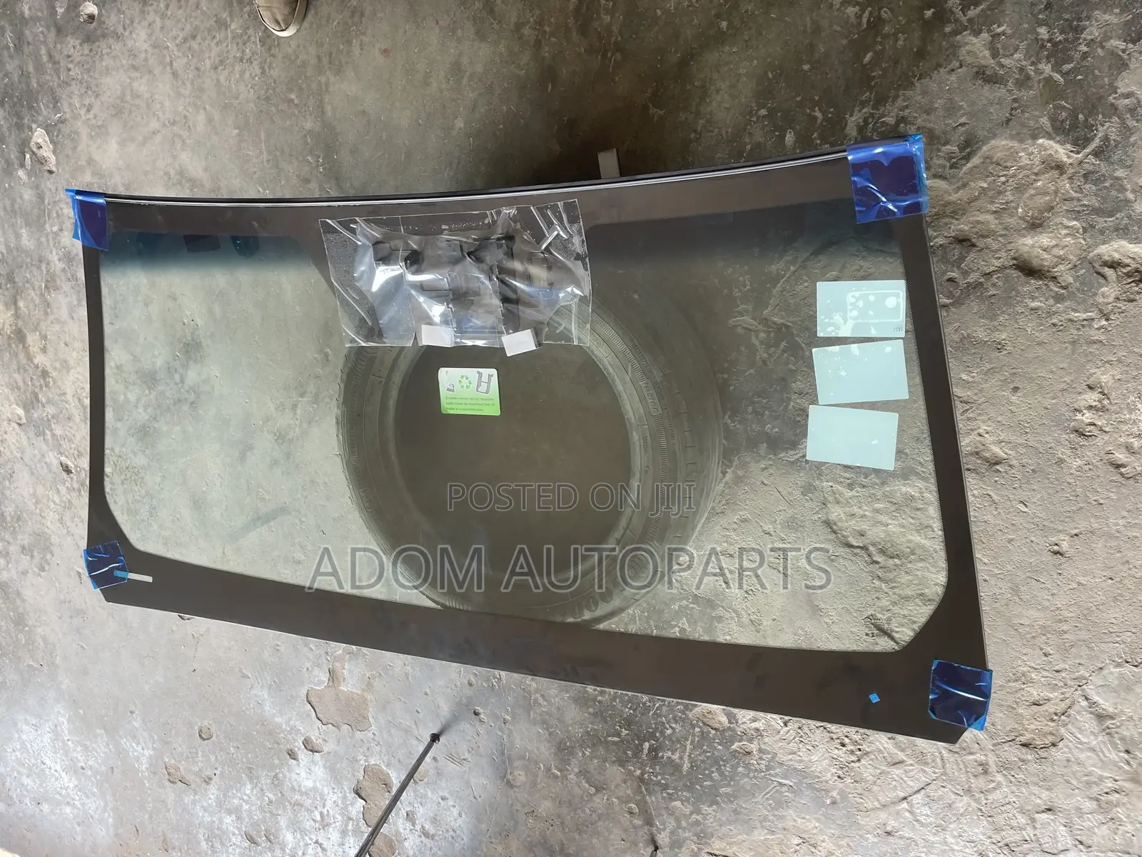 Land Cruiser 300 Windscreen 2020 2021 2022 2023
