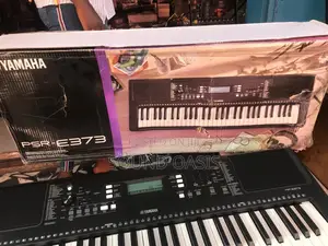 Yamaha PSRE373 61-Key Touch Sensitive Portable Keyboard