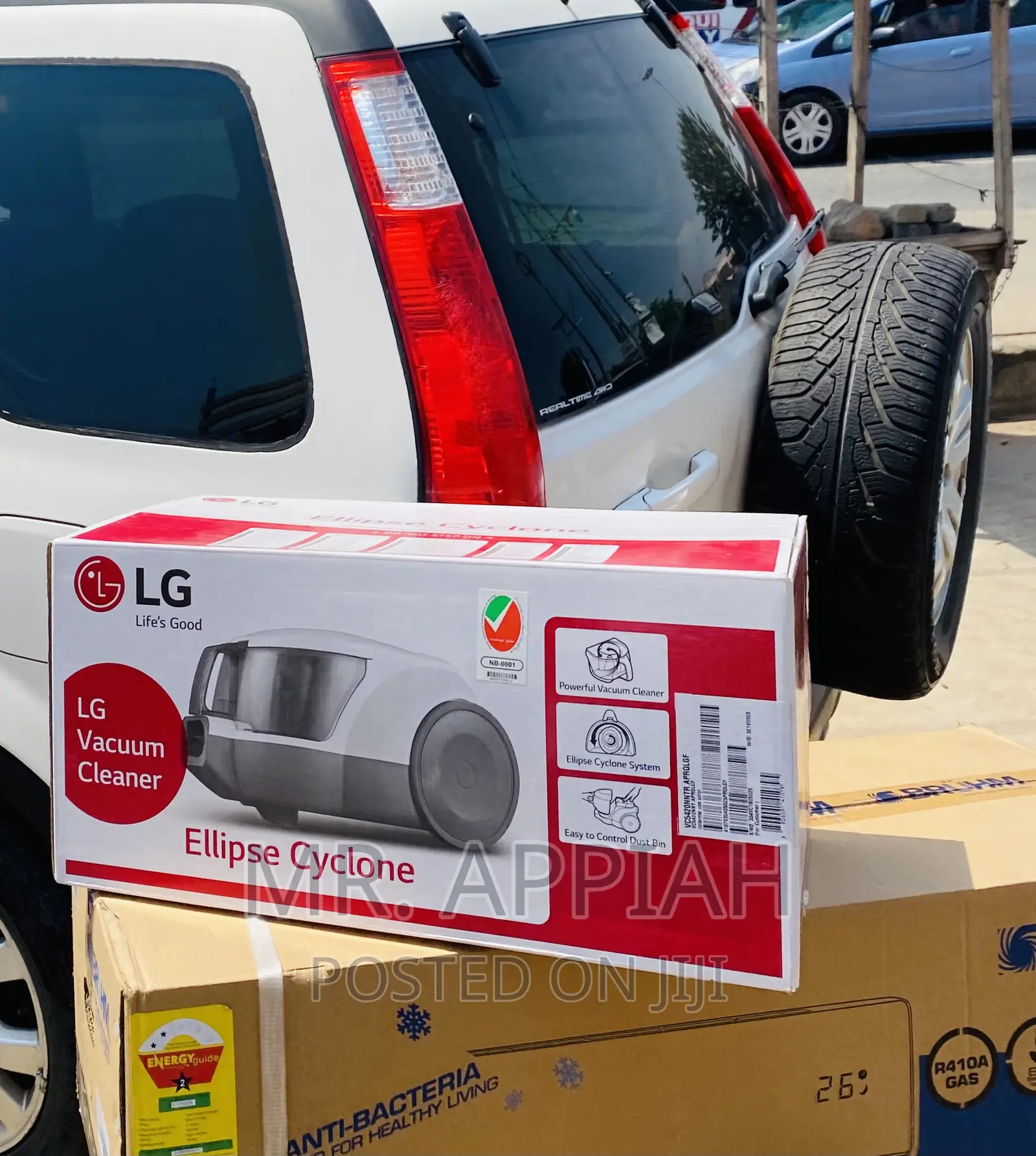 Classic Design LG Electric Vacuum Cleaner(2000watt).
