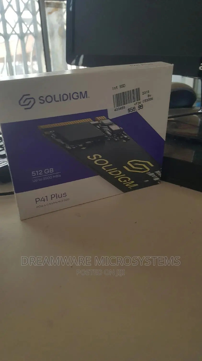 Solidigm SSD