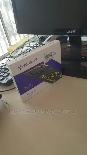 Solidigm SSD