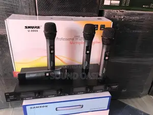 Shure U-8900 Professional 4-in-1 Wireless Microphone