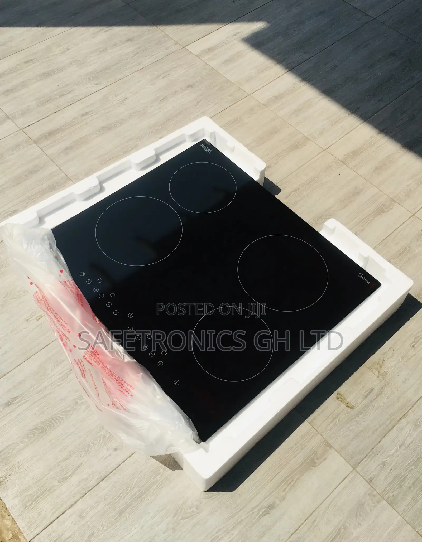 Black Glass 4 Hobs Midea MC-HF605 Electric Cooker