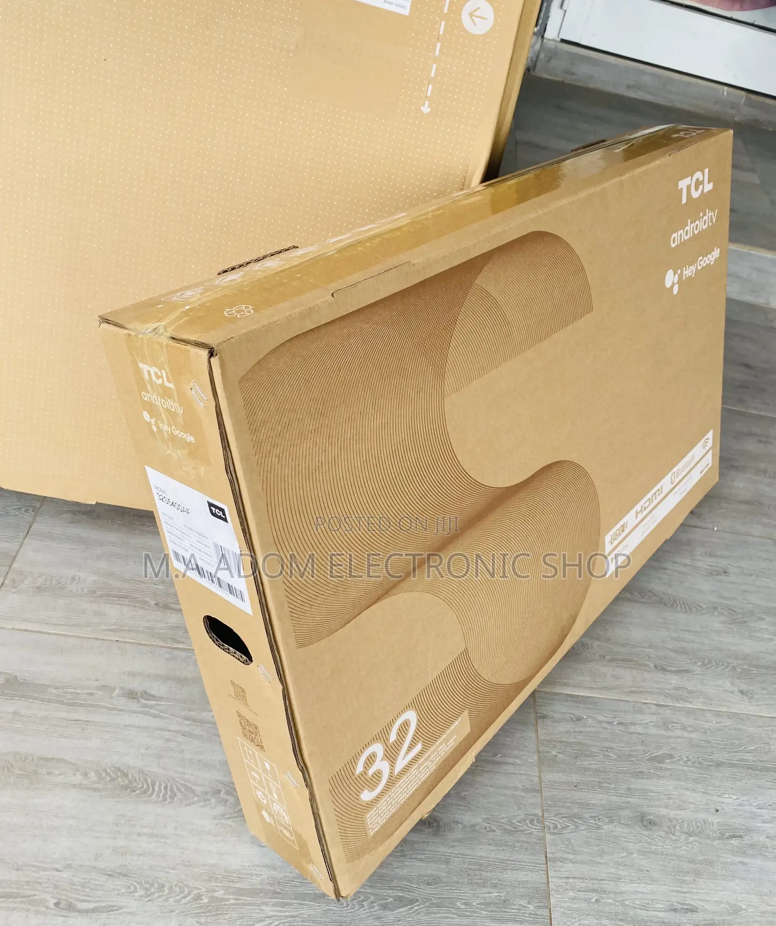 Fresh in Box TCL 32S5400 a 32 Inch HDR Led Tv.