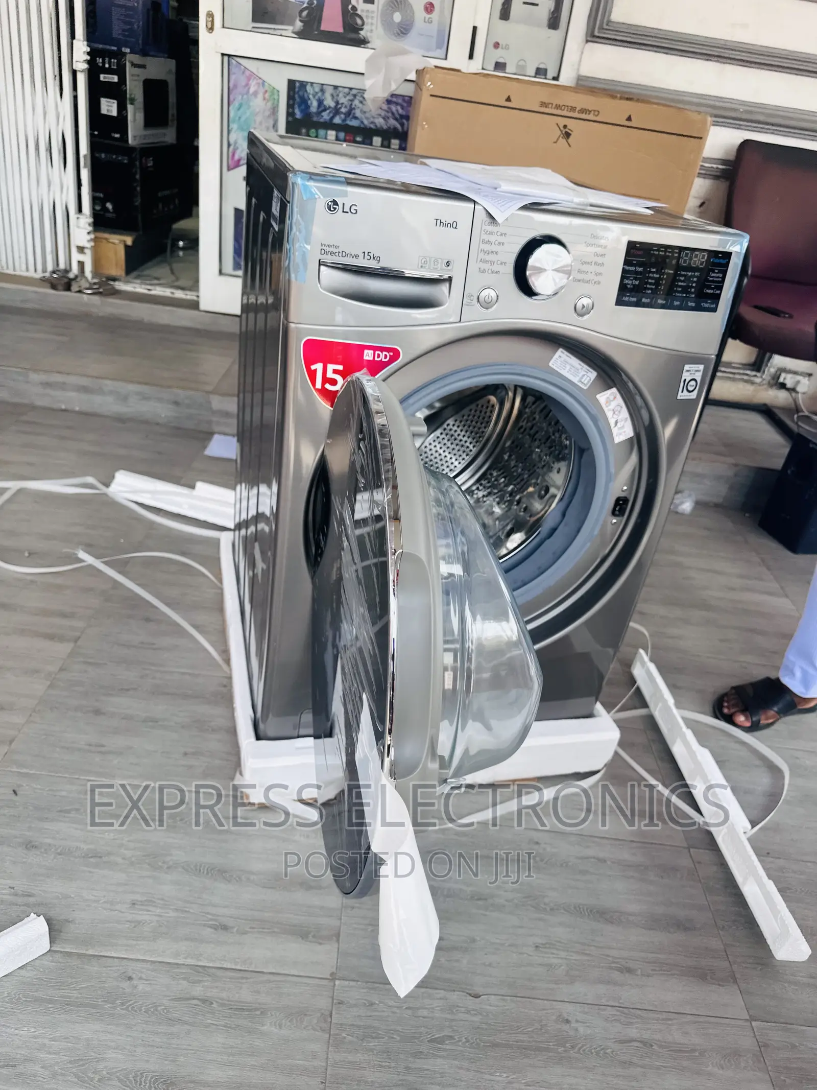 Lg Washing Machine 15kg F0L9DGP2S .
