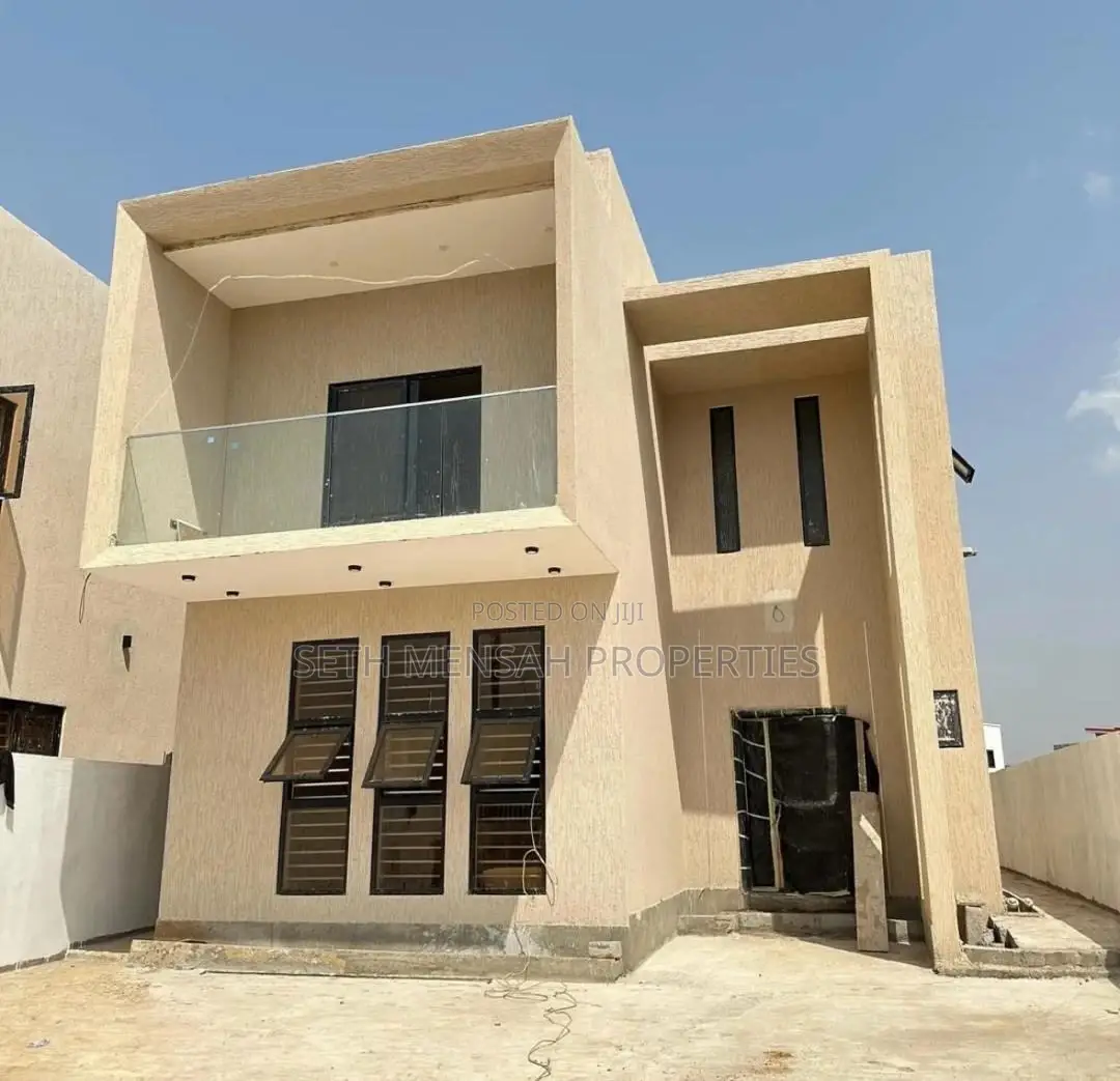 4bdrm House in Skm, Ashaley Botwe for sale