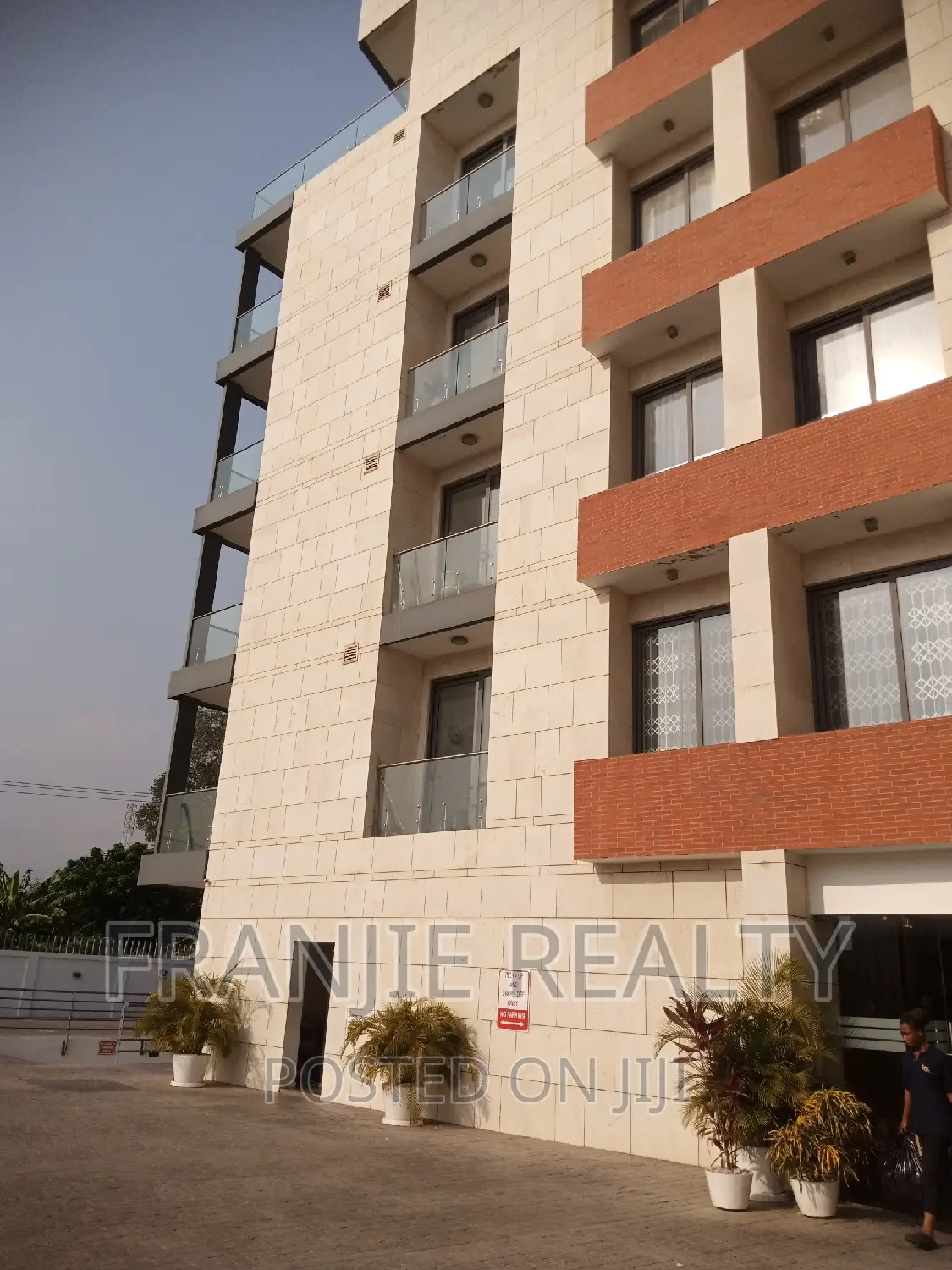 Furnished 2bdrm Apartment in Franjie Realty, Airport Residential Area