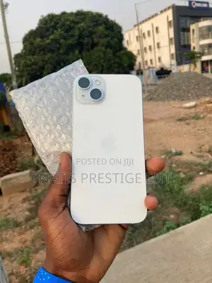 New Apple iPhone 13 256 GB Gold