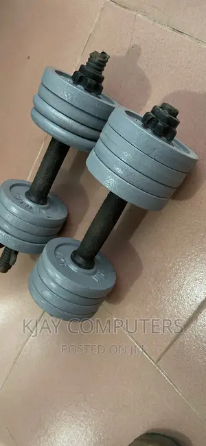 Pair of 8 Kg Carbon Steel Dumbbells